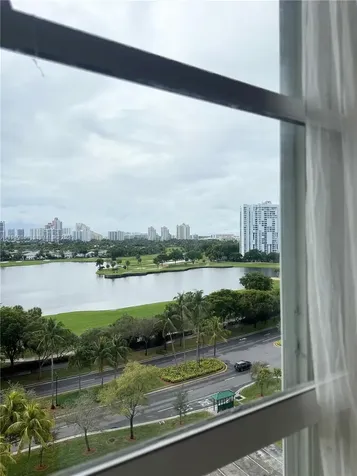 3675 N Country Club Drive Aventura FL 33180