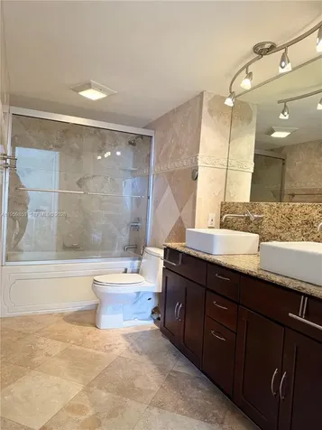 3675 N Country Club Drive Aventura FL 33180