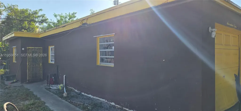 1760 NW 24th Terrace Fort Lauderdale FL 33311