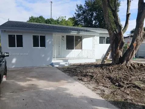 1535 NW 85th Street Miami FL 33147