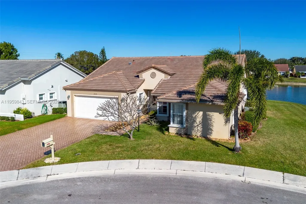 4024 Summer Chase Court Lake Worth FL 33467