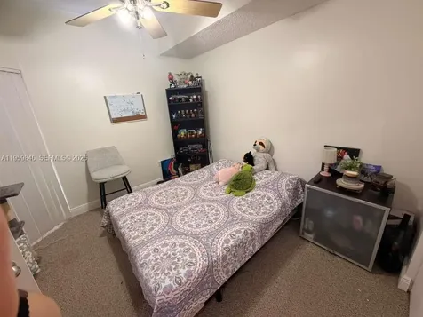 6976 SW 39th Street Davie FL 33314