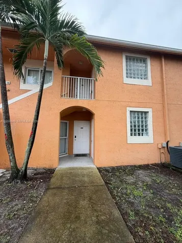 6976 SW 39th Street Davie FL 33314