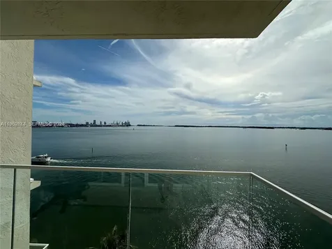 Miami FL 33131