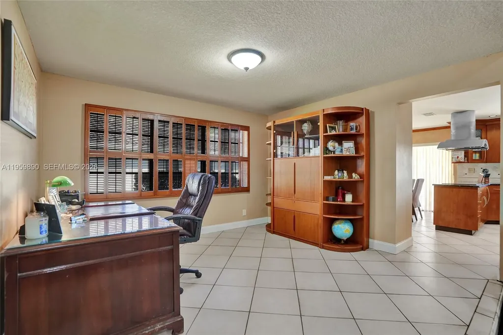 10180 SW 1st Court Coral Springs FL 33071