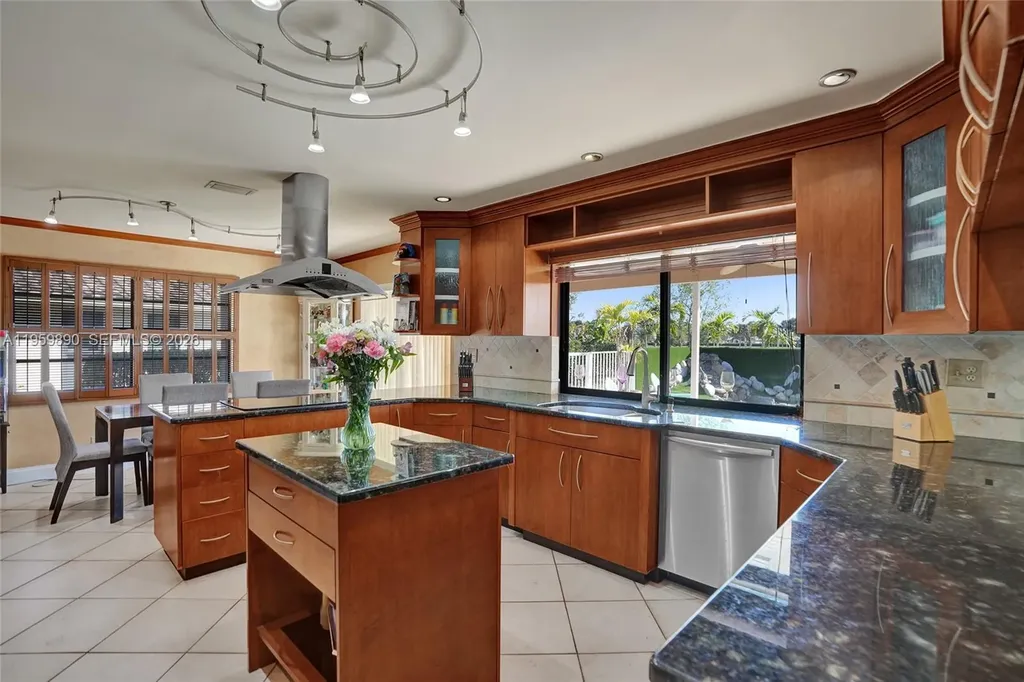 10180 SW 1st Court Coral Springs FL 33071