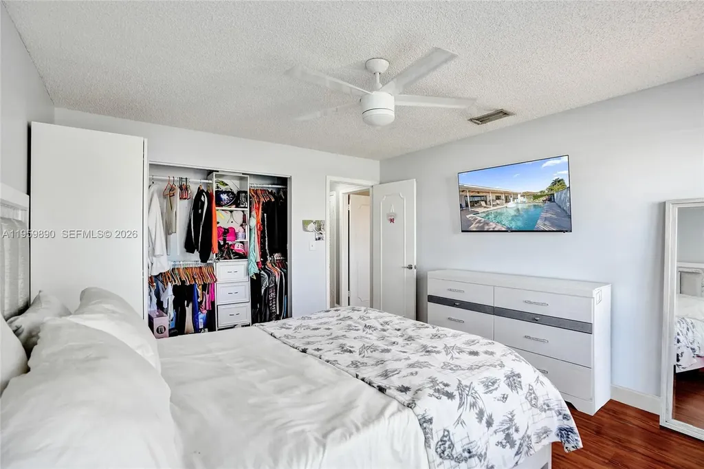 10180 SW 1st Court Coral Springs FL 33071