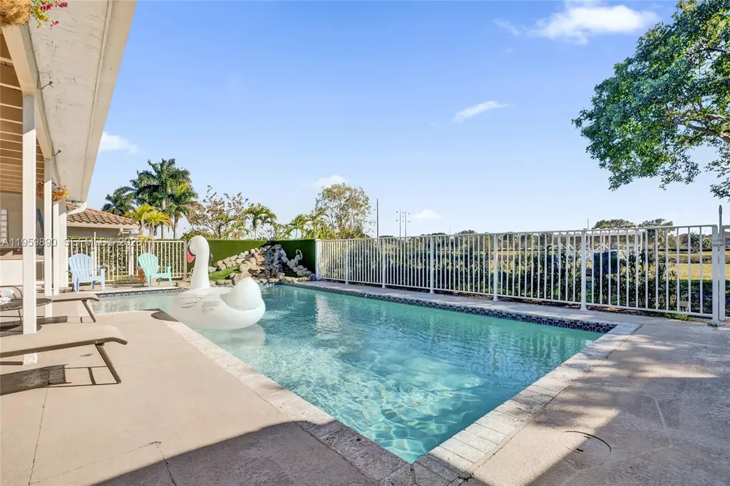 10180 SW 1st Court Coral Springs FL 33071