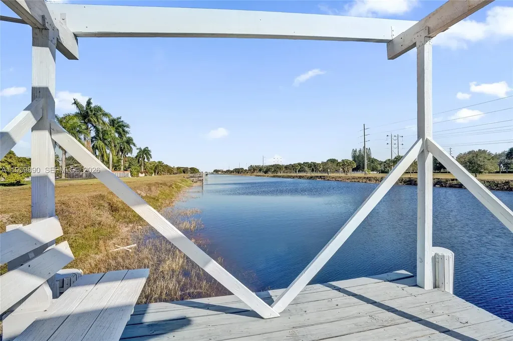 10180 SW 1st Court Coral Springs FL 33071