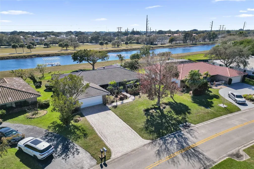 10180 SW 1st Court Coral Springs FL 33071