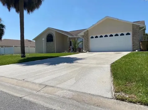 2359 Kings Crest Road Kissimmee FL 34744