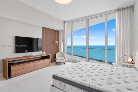 16901 Collins Avenue Aventura FL 33160