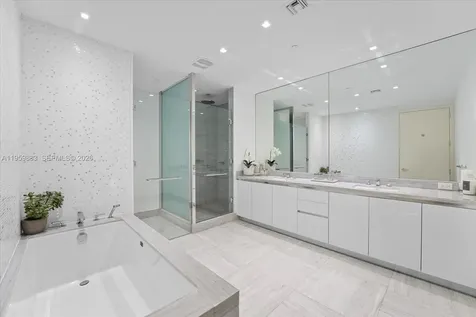 16901 Collins Avenue Aventura FL 33160