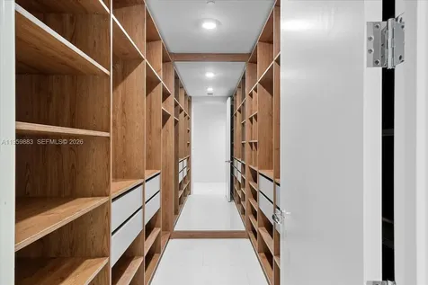 16901 Collins Avenue Aventura FL 33160