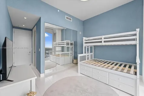 16901 Collins Avenue Aventura FL 33160