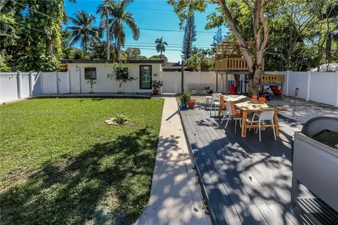 1516 Mayo Street Hollywood FL 33020