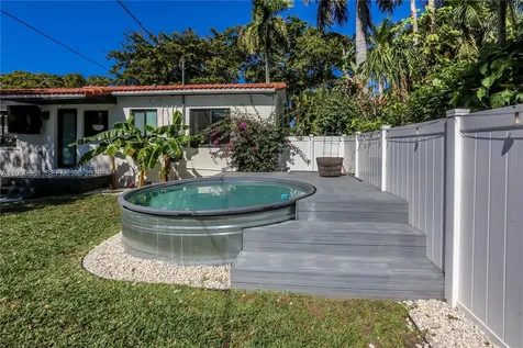 1516 Mayo Street Hollywood FL 33020