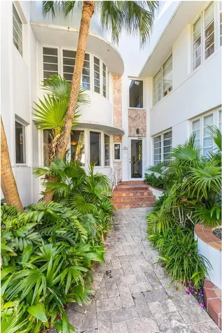 711 14th Street Miami Beach FL 33139