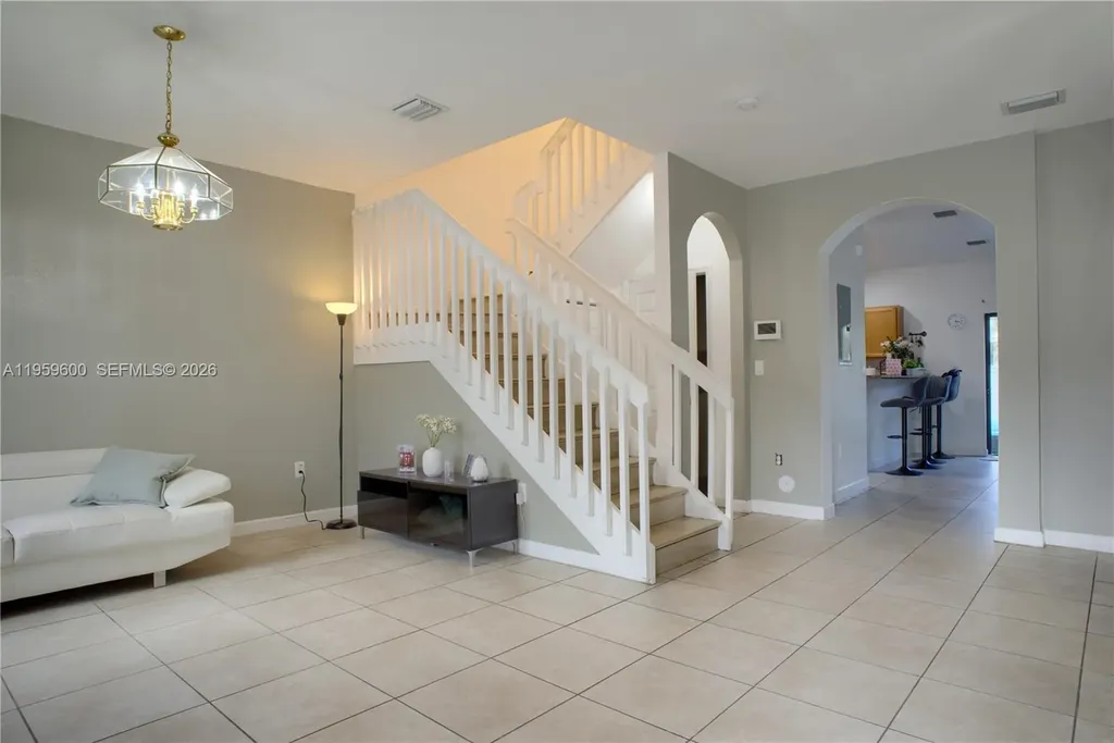 8915 W 35th Avenue Hialeah FL 33018