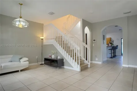 8915 W 35th Avenue Hialeah FL 33018