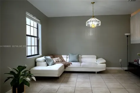 8915 W 35th Avenue Hialeah FL 33018