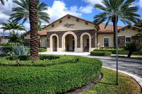 8915 W 35th Avenue Hialeah FL 33018