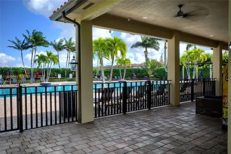 8915 W 35th Avenue Hialeah FL 33018