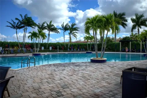 8915 W 35th Avenue Hialeah FL 33018
