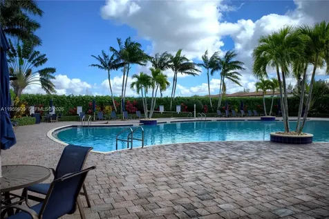 8915 W 35th Avenue Hialeah FL 33018