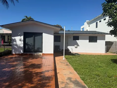 3050 SW 26th Street Miami FL 33133