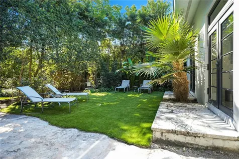 4363 Nautilus Drive Miami Beach FL 33140