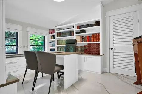 4363 Nautilus Drive Miami Beach FL 33140