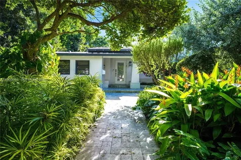 4363 Nautilus Drive Miami Beach FL 33140