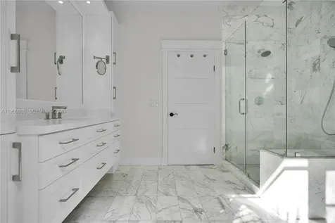 4363 Nautilus Drive Miami Beach FL 33140