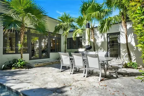 4363 Nautilus Drive Miami Beach FL 33140