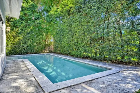 4363 Nautilus Drive Miami Beach FL 33140
