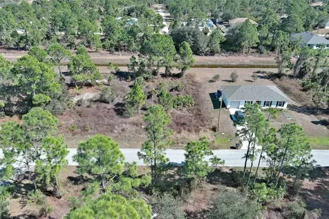 943 Foxdale Avenue Lehigh Acres FL 33974