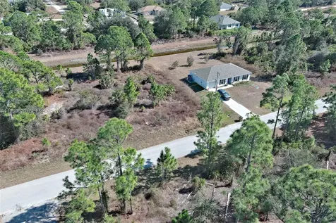 943 Foxdale Avenue Lehigh Acres FL 33974