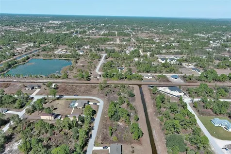 943 Foxdale Avenue Lehigh Acres FL 33974