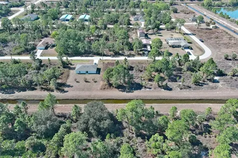 943 Foxdale Avenue Lehigh Acres FL 33974