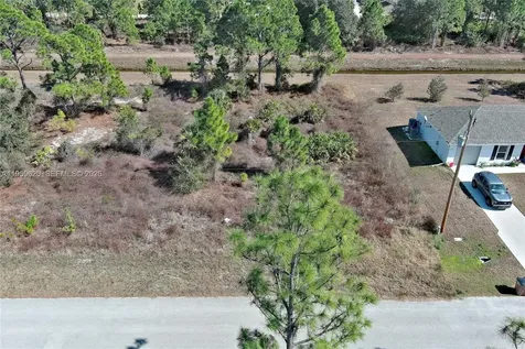 943 Foxdale Avenue Lehigh Acres FL 33974