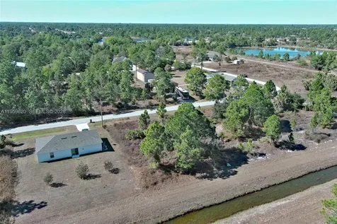 943 Foxdale Avenue Lehigh Acres FL 33974