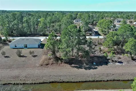 943 Foxdale Avenue Lehigh Acres FL 33974