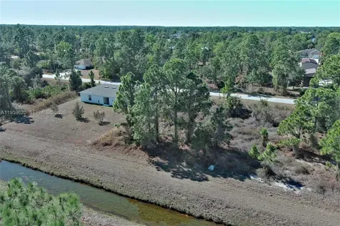 943 Foxdale Avenue Lehigh Acres FL 33974