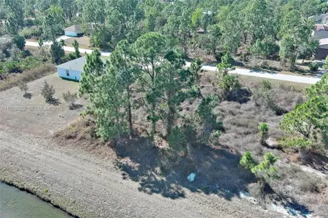 943 Foxdale Avenue Lehigh Acres FL 33974