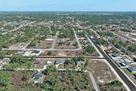 1053 Fayette Avenue Lehigh Acres FL 33974