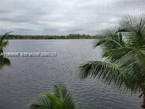 1075 NE Miami Gardens Drive Miami FL 33179