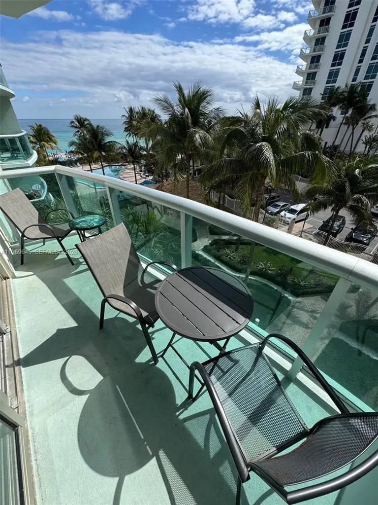 3901 S Ocean Drive Hollywood FL 33019