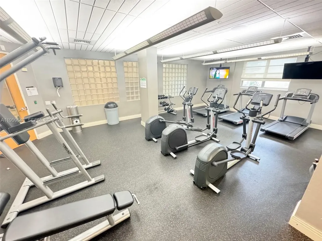 3901 S Ocean Drive Hollywood FL 33019