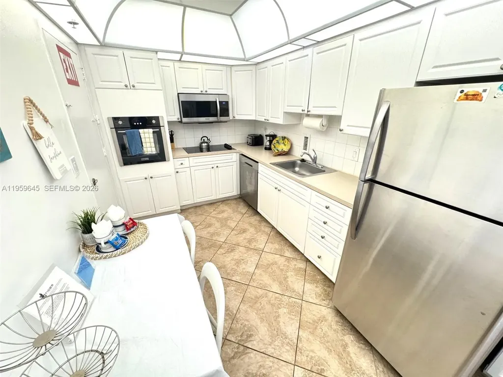 3901 S Ocean Drive Hollywood FL 33019